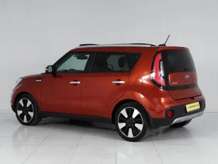 Kia  4
