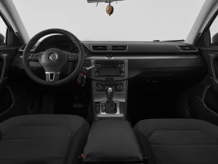 Volkswagen  8