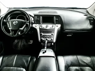 Nissan  6