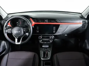 Kia  10