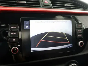Kia  15