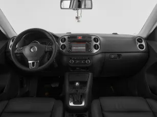 Volkswagen  8