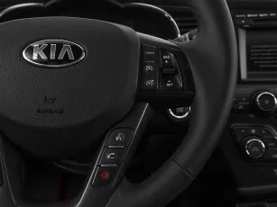 Kia  11