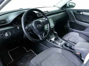 Volkswagen  12