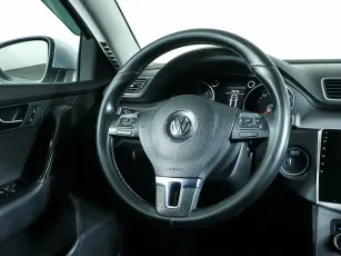 Volkswagen  13