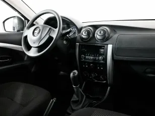 Nissan  5