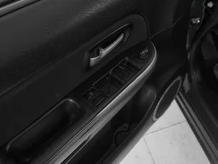 Suzuki  12