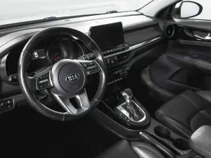 Kia  11