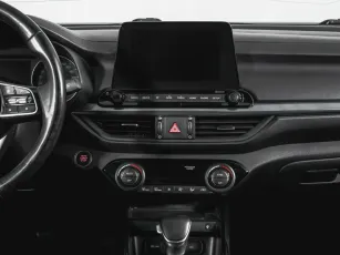 Kia  12