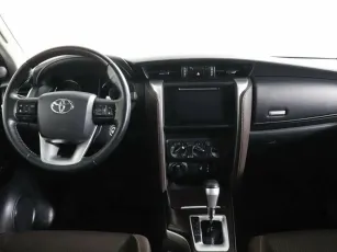 Toyota  6
