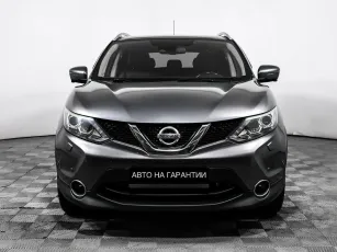 Nissan  2