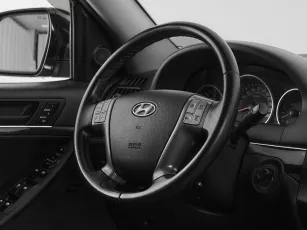 Hyundai  11