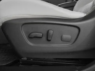 Nissan  15