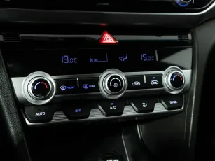 Hyundai  10