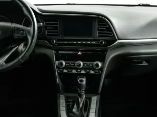Hyundai  8