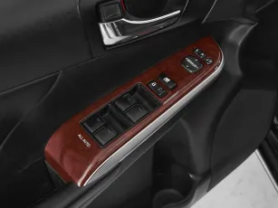 Toyota  13