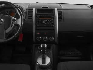 Nissan  15