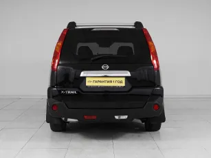 Nissan  5