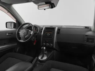 Nissan  9