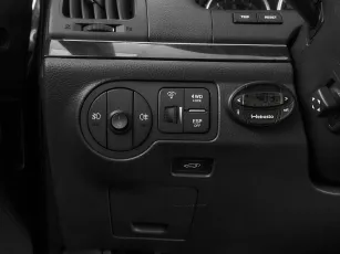 Hyundai  12