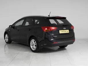 Kia  4