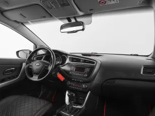 Kia  9