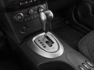 Nissan  17