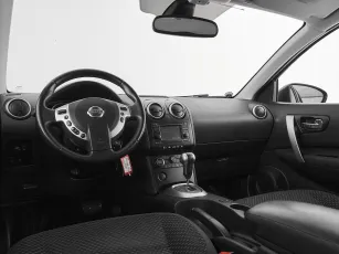 Nissan  7