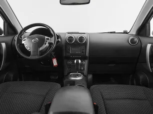 Nissan  8