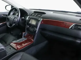 Toyota  5