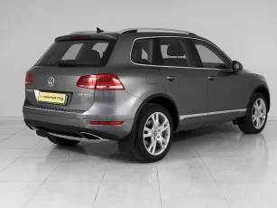Volkswagen  6