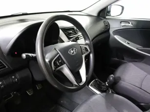 Hyundai  7