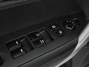 Kia  11