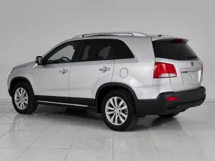 Kia  4