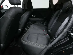 Kia  14