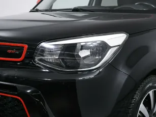 Kia  7