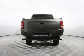 Mitsubishi  5