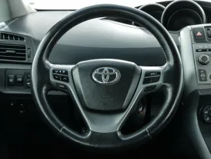 Toyota  14