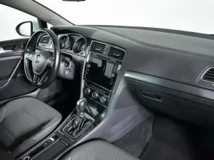 Volkswagen  6