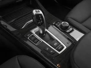 BMW  18