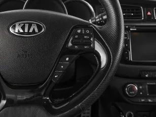 Kia  12
