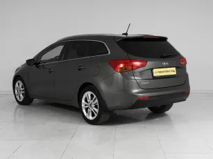 Kia  4