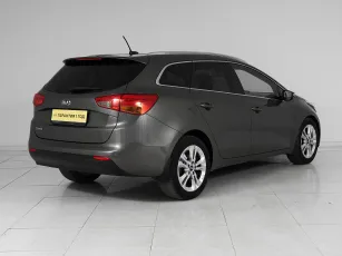 Kia  6