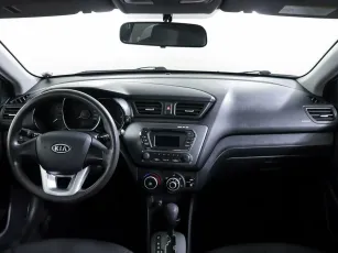 Kia  11