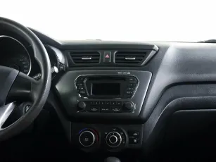 Kia  13