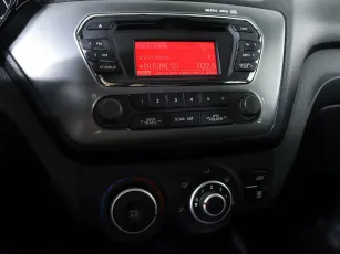 Kia  14