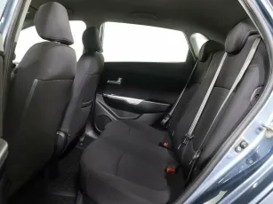 Kia  15