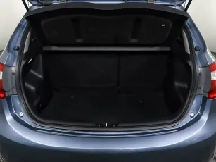 Kia  16