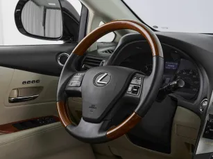 Lexus  10