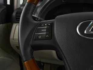 Lexus  11